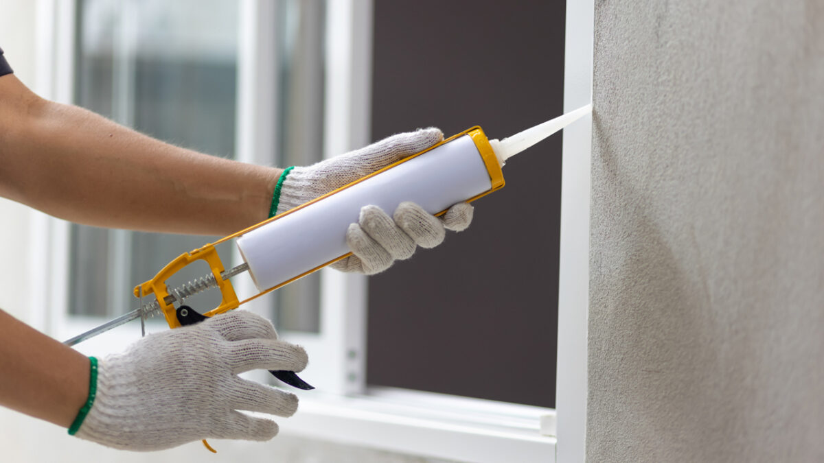 how to seal glass in window frames